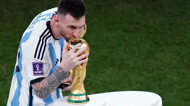 Messi vẫn sẽ tiếp tục cống hiến cho ĐT Argentina